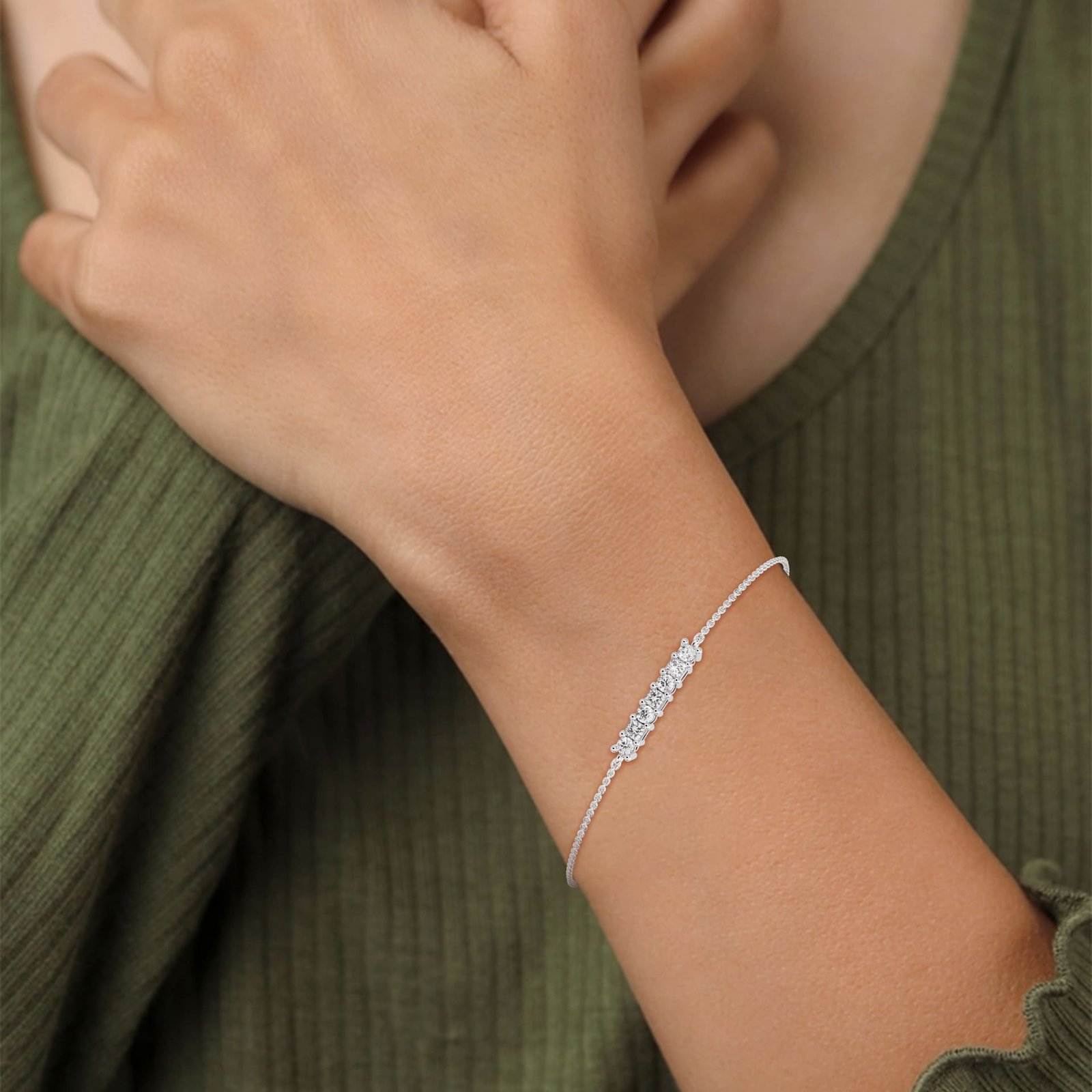 Reeva Rare CVD diamond bracelet crafted with gold for luxury everyday style