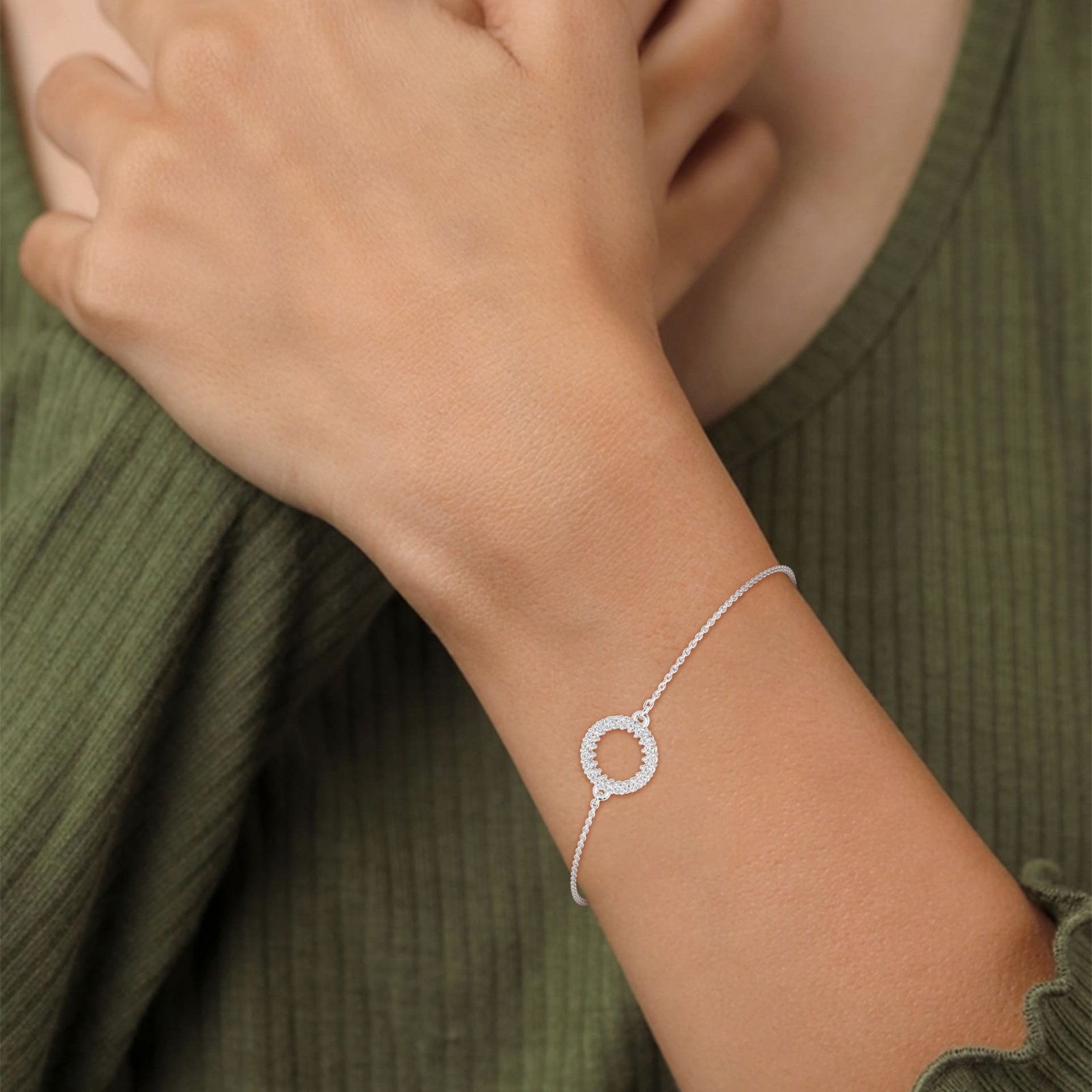 Elegant CVD Diamond Bracelet | Jewelry Store