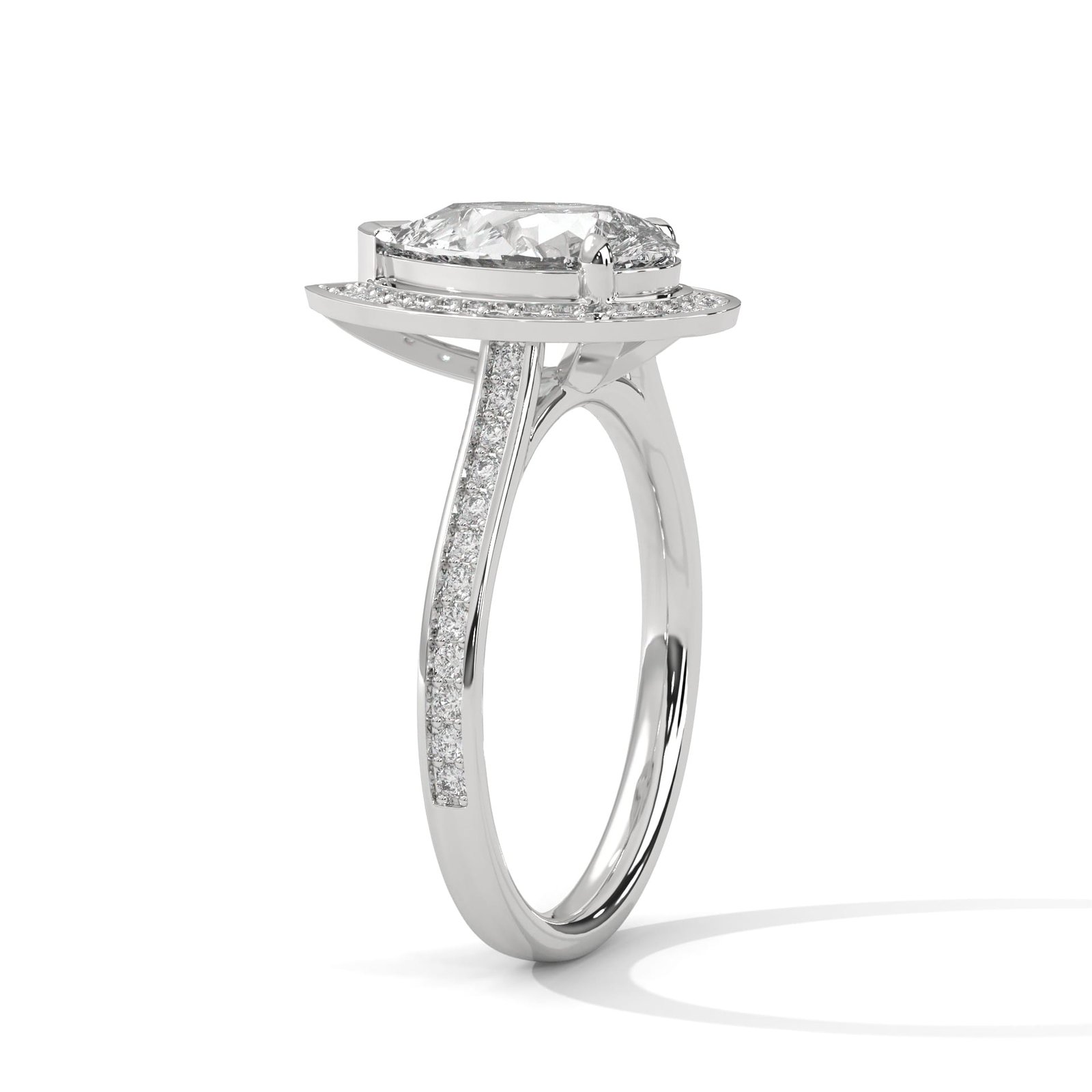 CVD Diamond Gold Ring with elegant sparkle and luxury finish